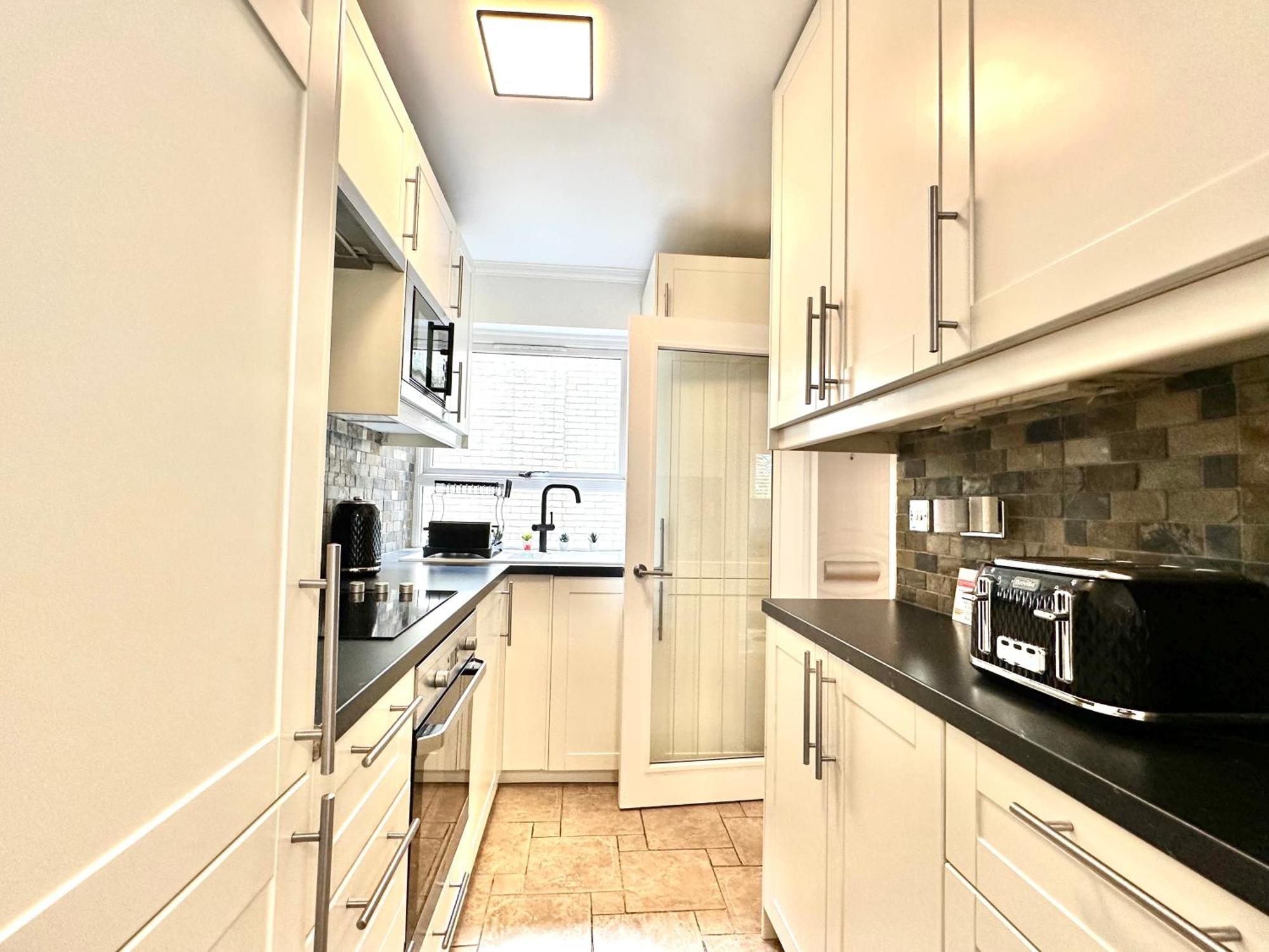 Appartamento Newly Refurbished 3 Bed Flat Free Parking *