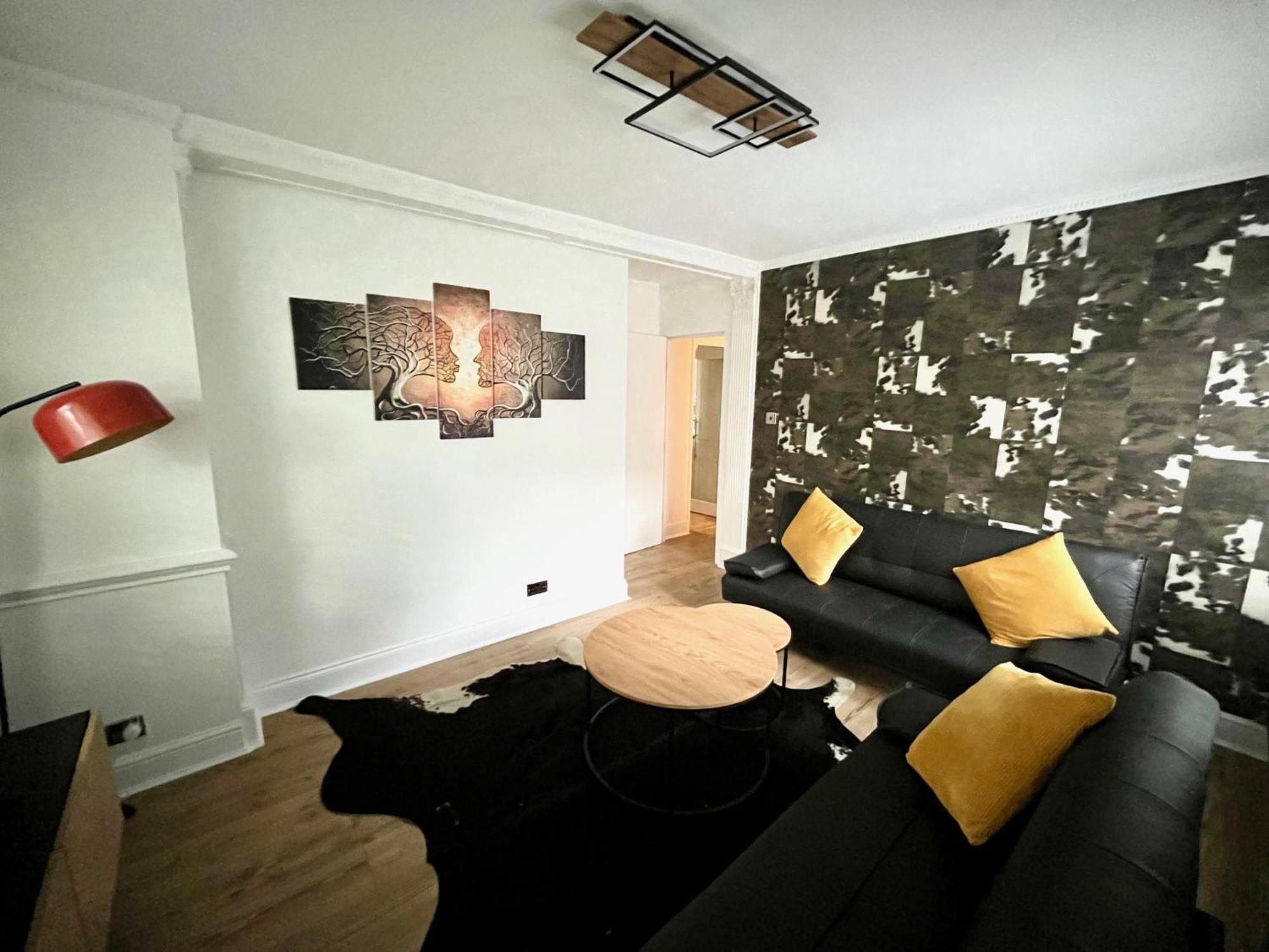 Newly Refurbished 3 Bed Flat Free Parking Londra